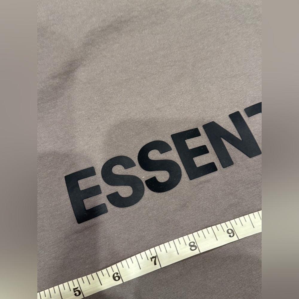 Essential Tshirt - image 2
